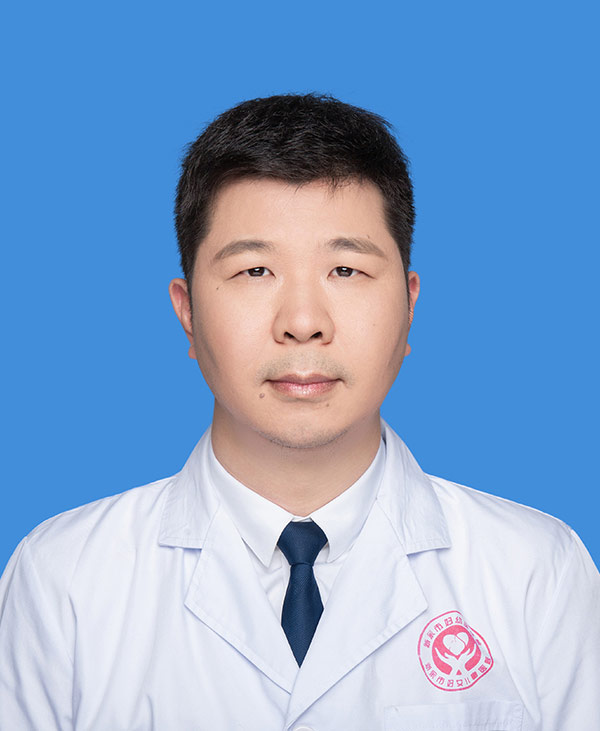 杨磊 - 新生儿科副主任，副主任医师