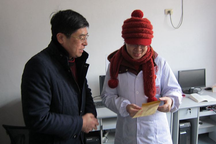点击新窗口打开大图